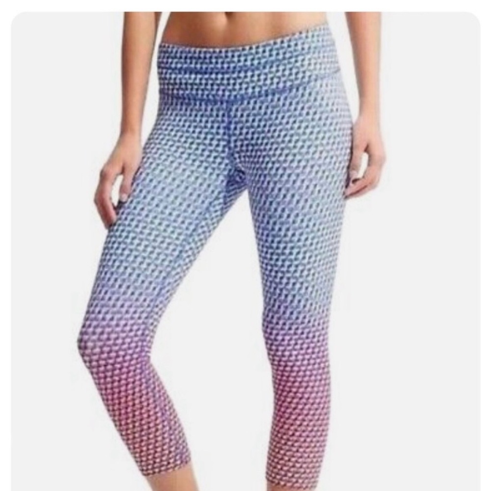 Athleta Vivid Sonar Ombre Capri leggings